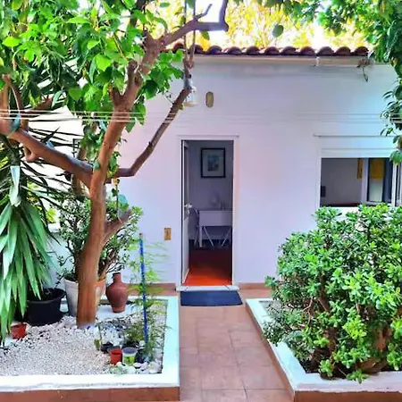 Charm -patio & Gym *