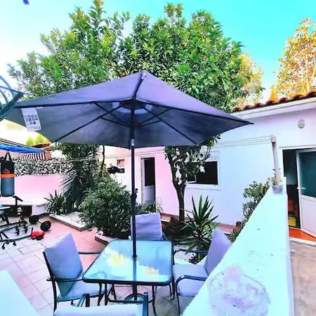 Charm -patio & Gym Lissabon